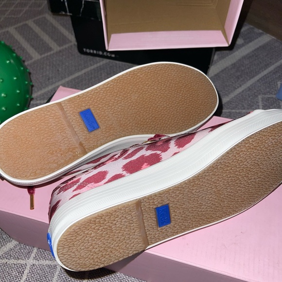 Kate spade pink leopard print shoes - Picture 2 of 3